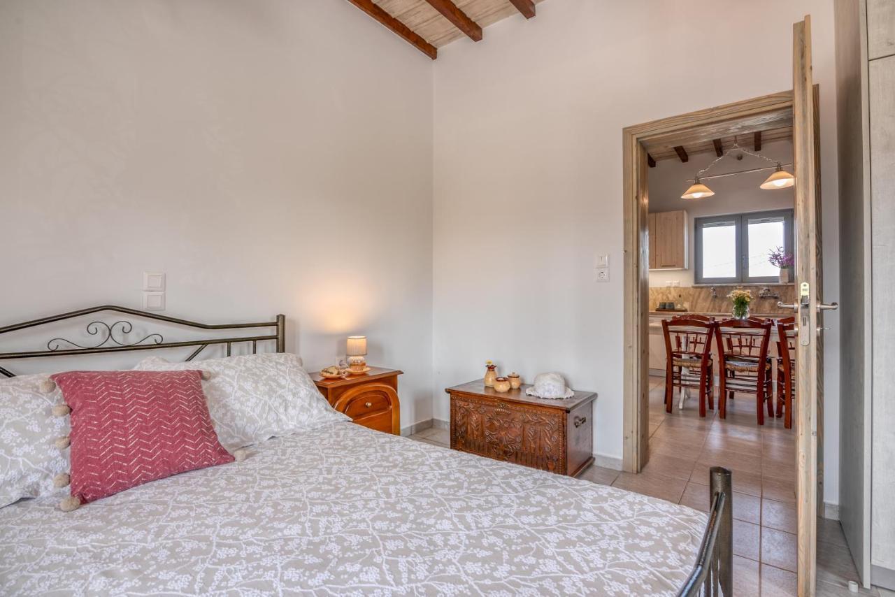 Villa Lahardi - Seaside House Kíssamos Esterno foto