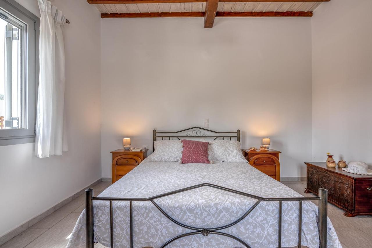 Villa Lahardi - Seaside House Kíssamos Esterno foto