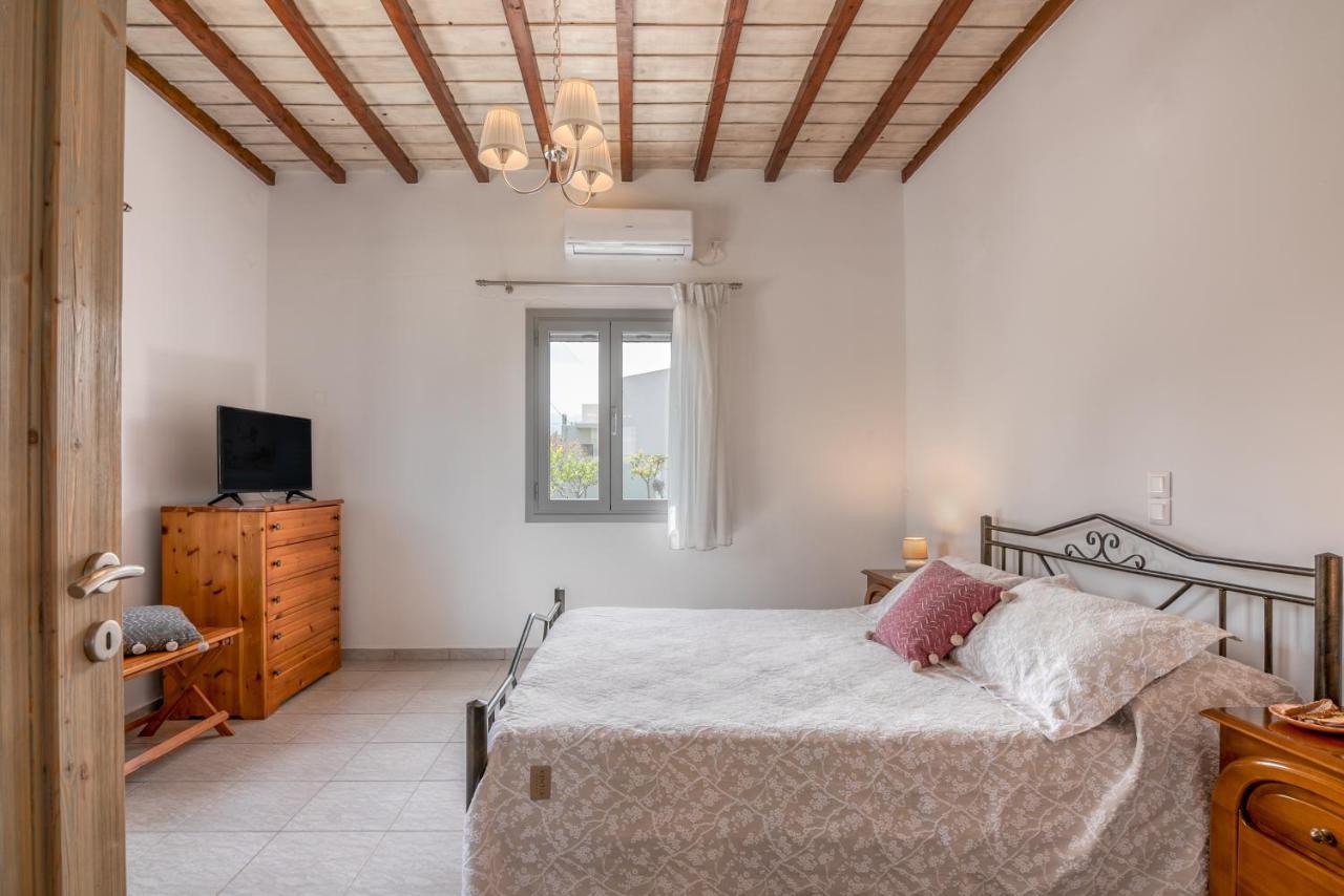 Villa Lahardi - Seaside House Kíssamos Esterno foto
